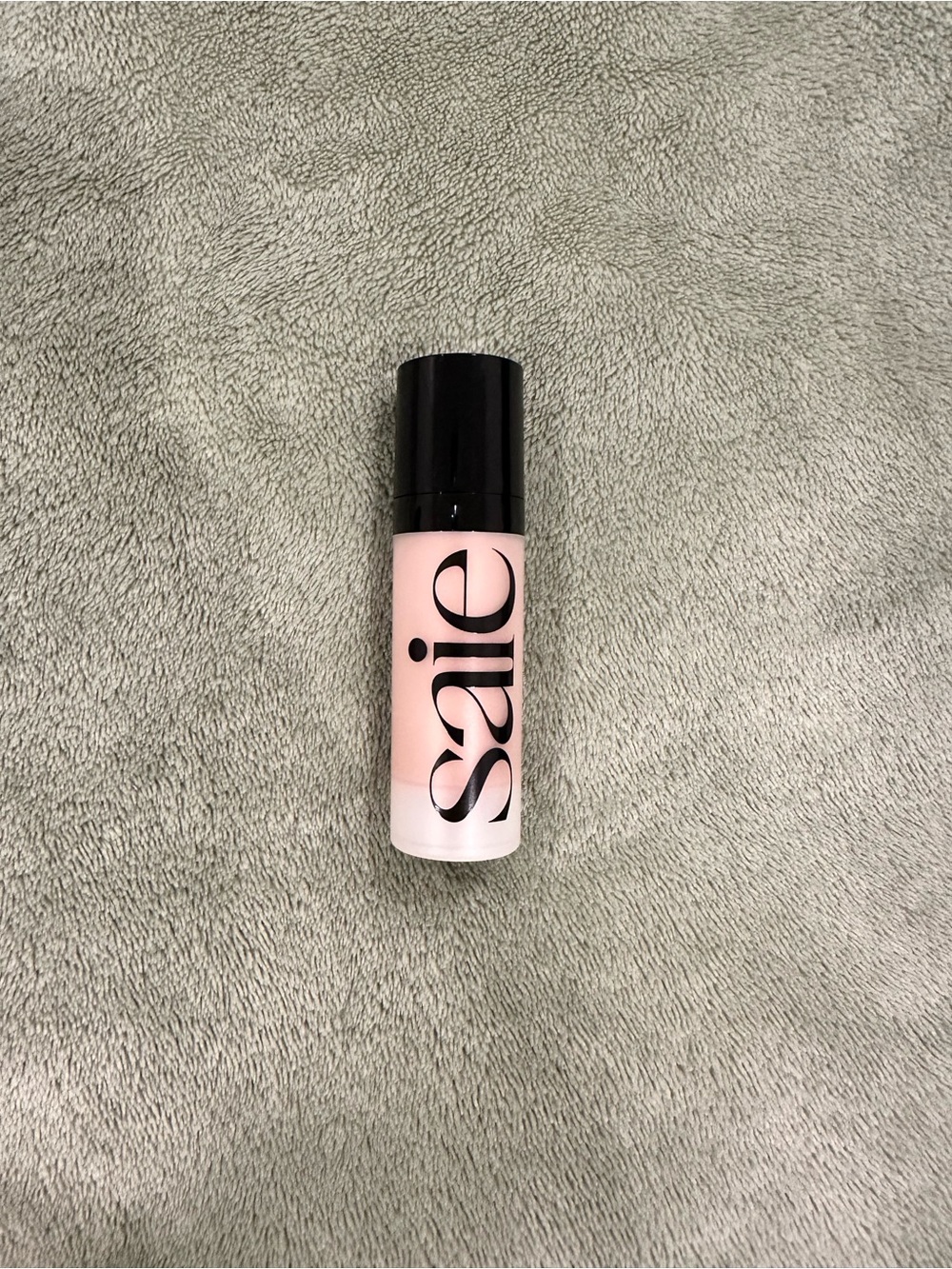 Saie Illuminating Primer in Roseglow